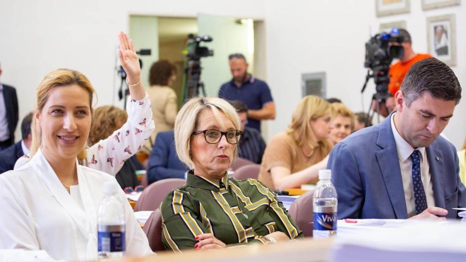 Orlanda-Tokic,-Jelka-Tepsic-Mato-Frankovic