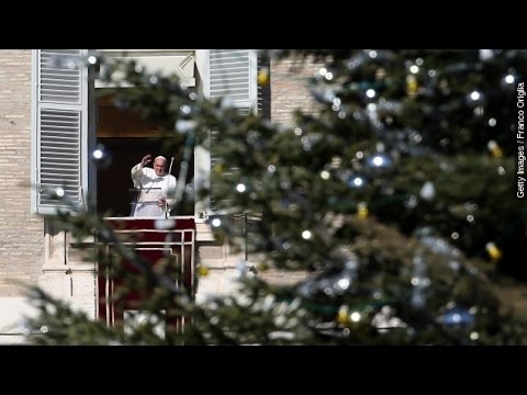 Papa proslavu Božića nazvao šaradom