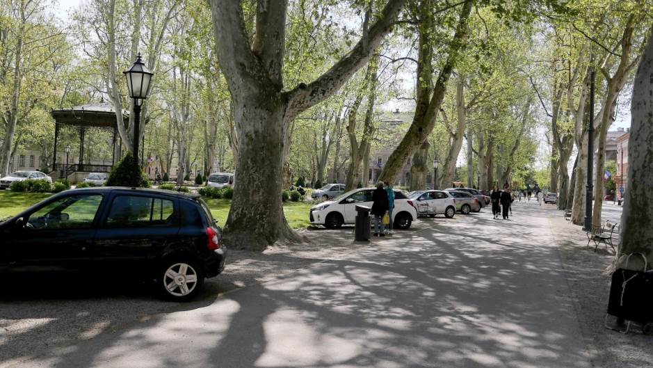 parking na zrinjevcu
