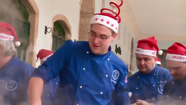 Pjesma i redovi za porciju ribe na Badnjak u cijeloj Hrvatskoj