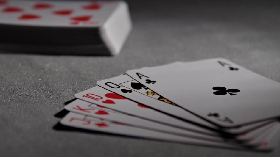 playing-cards-1201257_1920