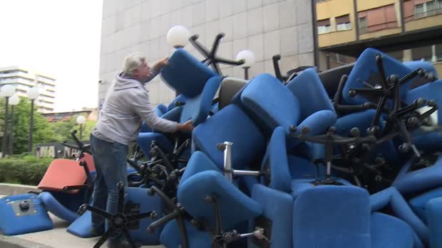 Pobacali stolice iz Državnog inspektorata