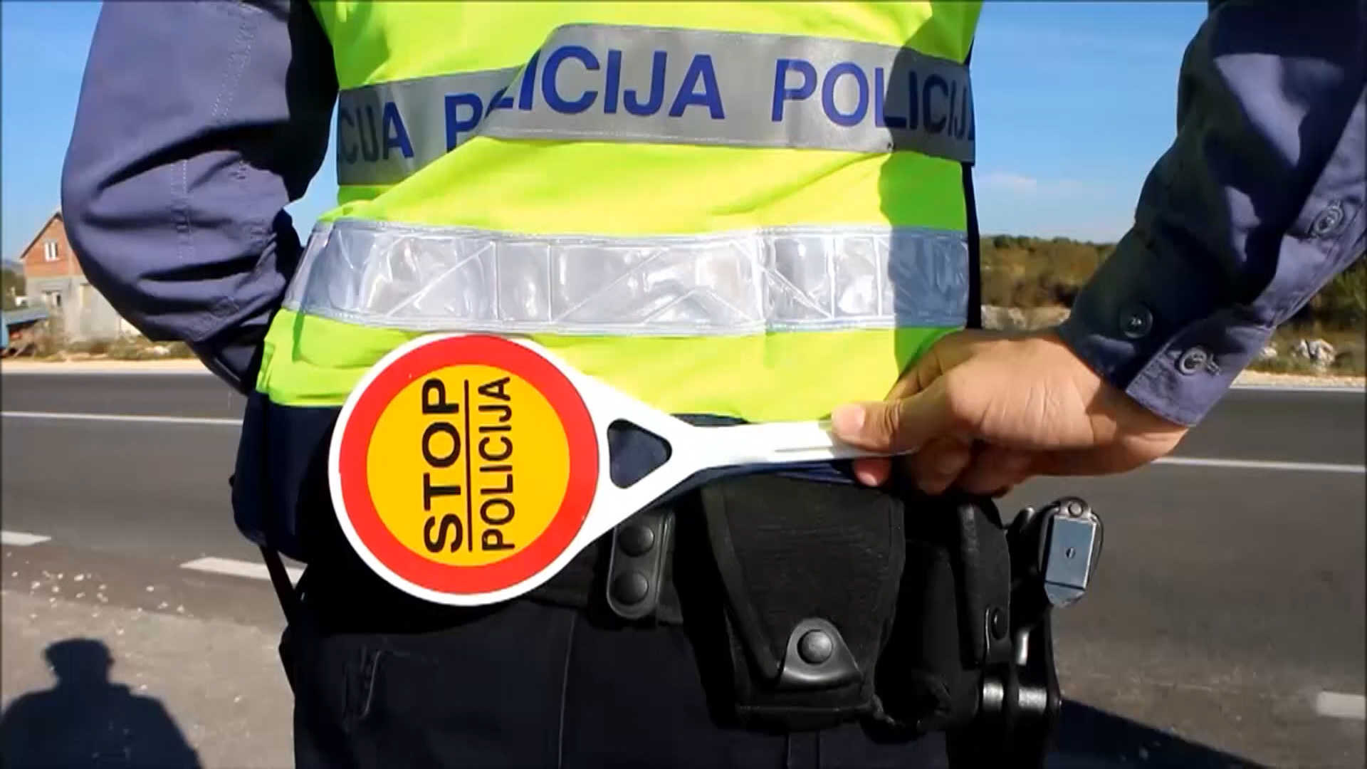 policija