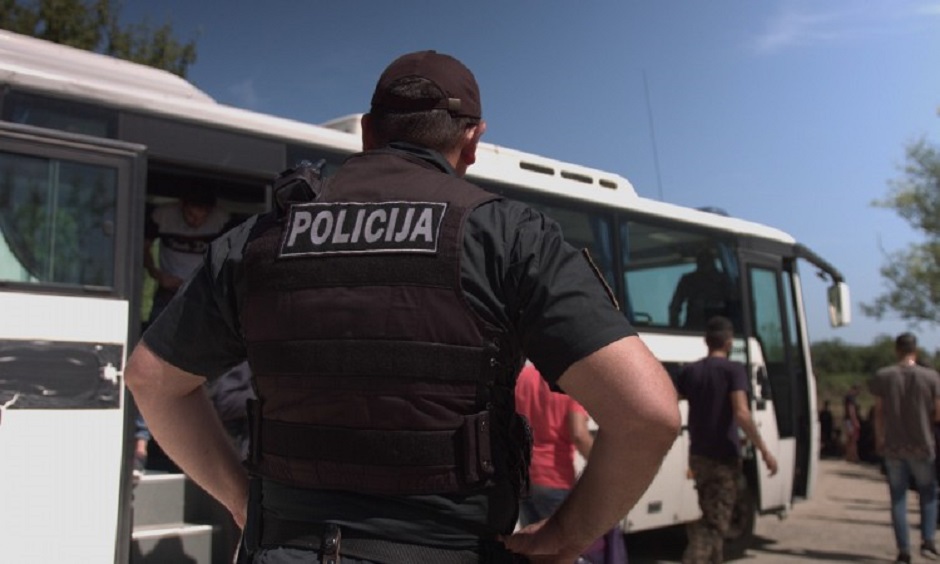 POLICIJA_MIGRANTICAZIN