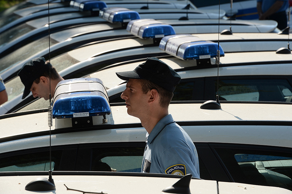 policija_primopredaja19-120615