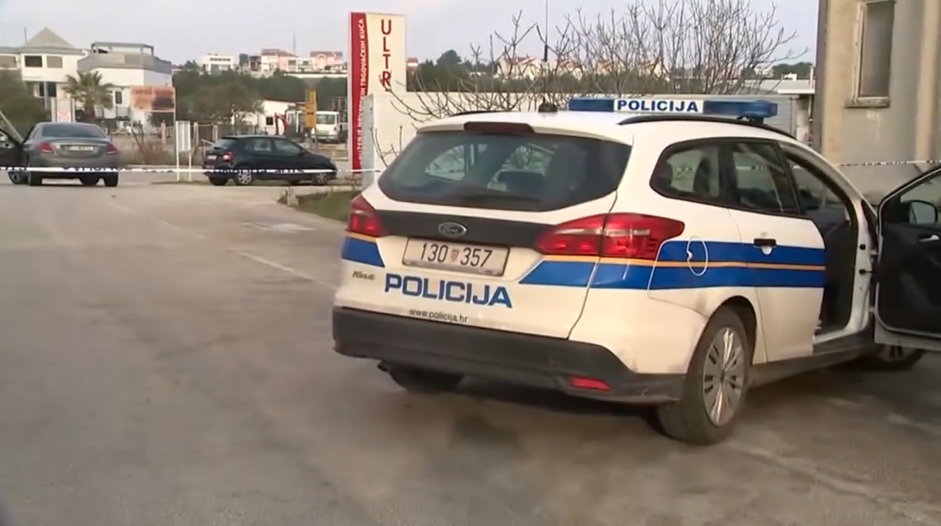 policija