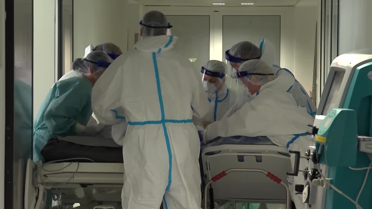 Popunjavaju se covid odjeli, liječnici i medicinsko osoblje žale se na sve teže uvjete rada