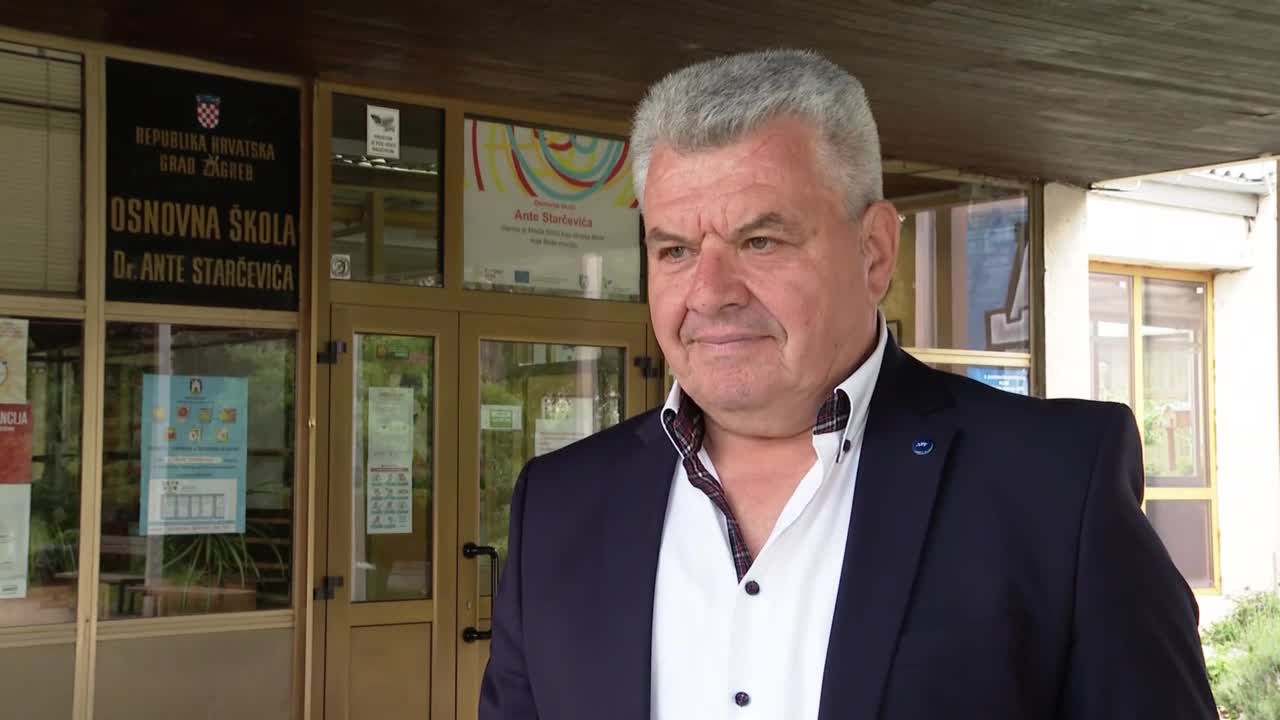 Povratak djece u škole u Zagrebu