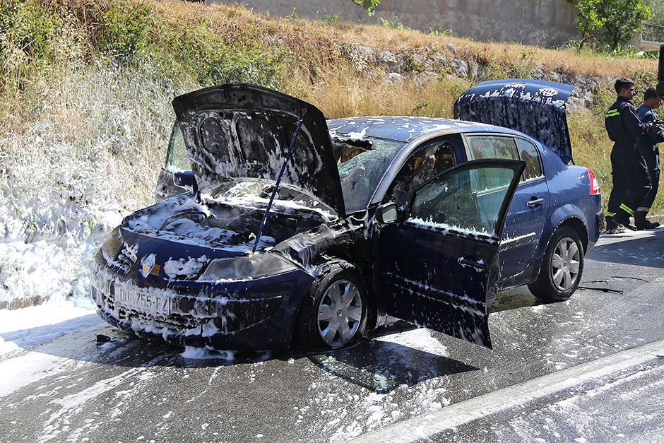 pozar_renault3-160615