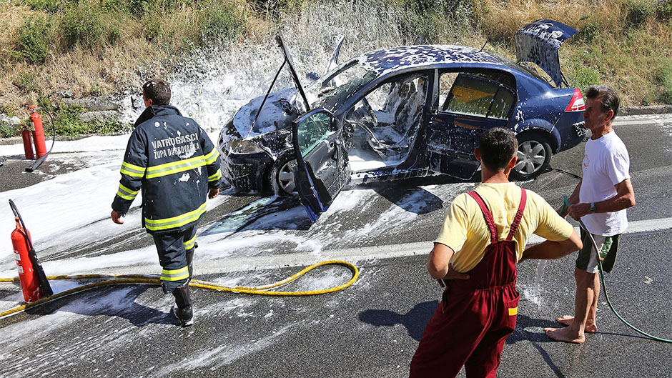 pozar_renault5-160615