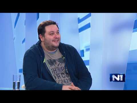 "Predsjednica ima sreću da su njeni protukandidati jednako loši kao i ona"