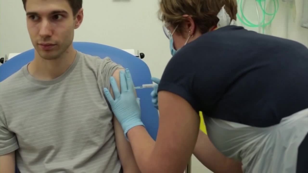 Predstavljen plan cijepljenja; Milanović i članovi Stožera spremni se cijepiti pred kamerama