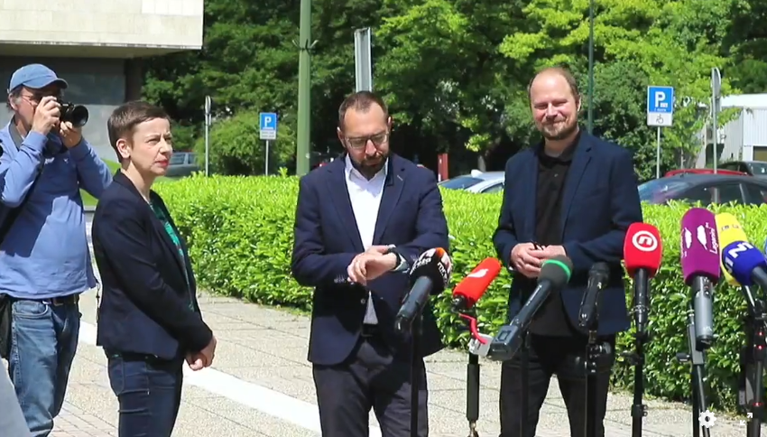 TOMAŠEVIĆ, DOLENEC, KORLAET