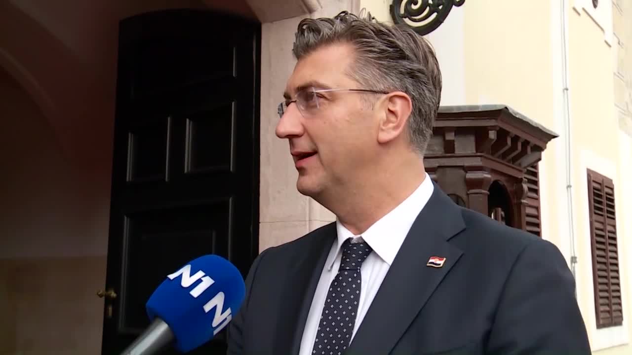 Pričali smo s premijerom nakon što je izašao pred prosvjetne sindikate