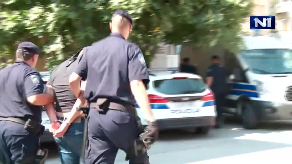 Privođenje osumnjičenika za napad u Uzdolju