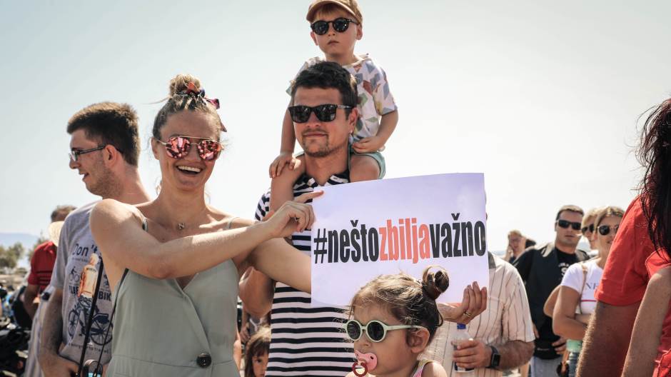 Prosvjed Nešto zbilja važno u supetarskoj trajektnoj luci