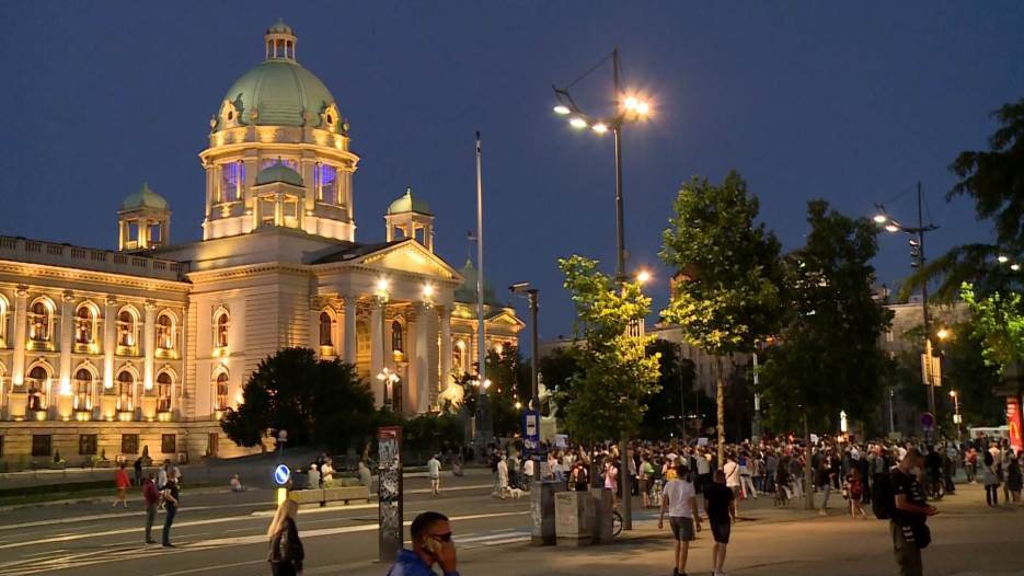 Protest-Beograd-Skupstina