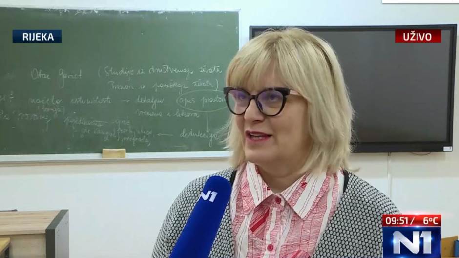 ravnateljica gimnazije