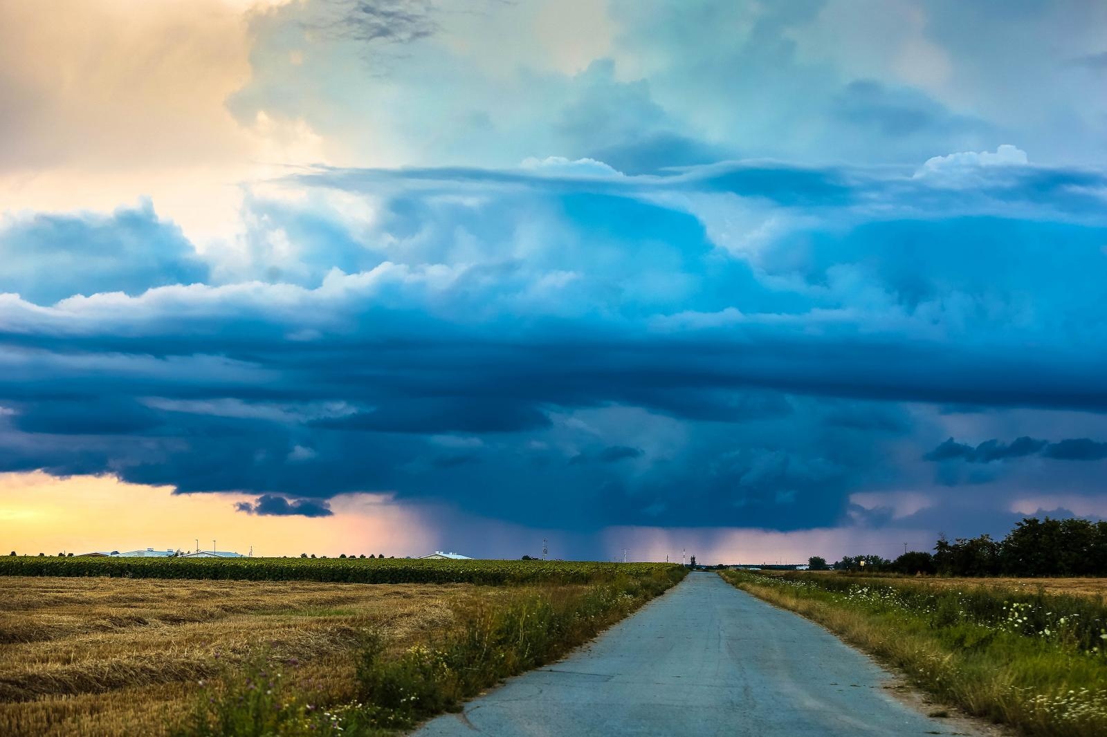 ravnica, pustoš, cesta