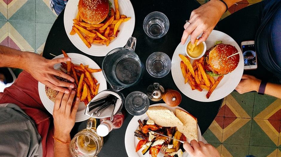 restaurant-2602736_960_720