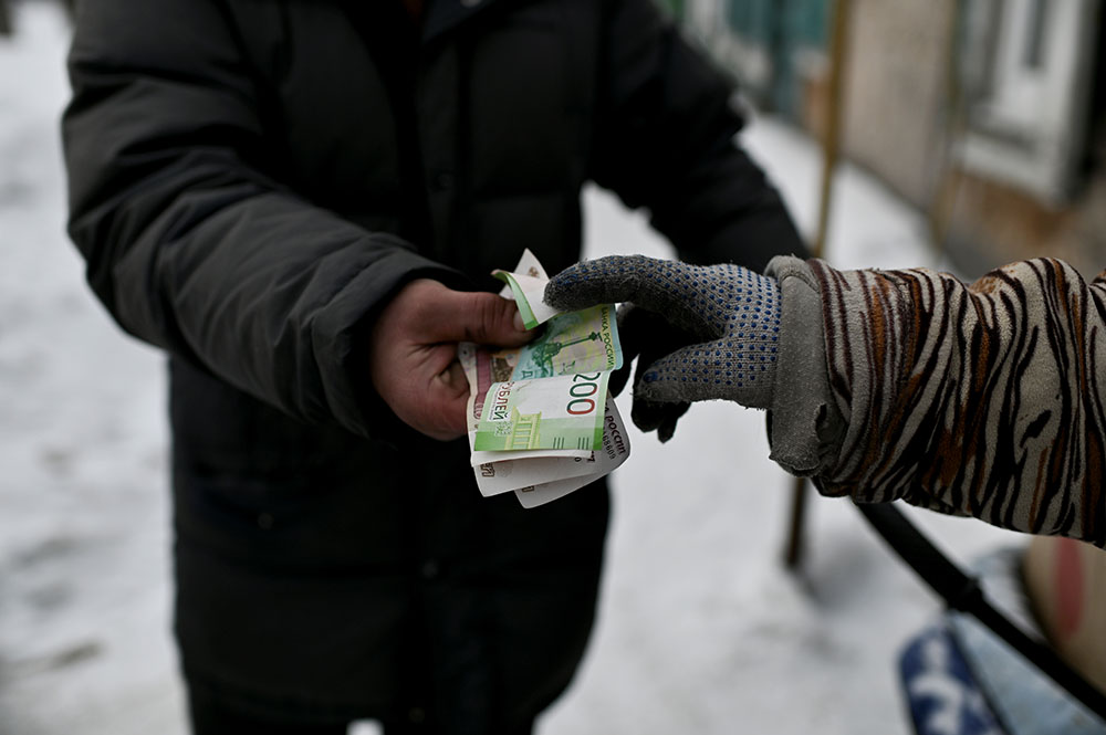 REUTERS/ALEXEY MALGAVKO