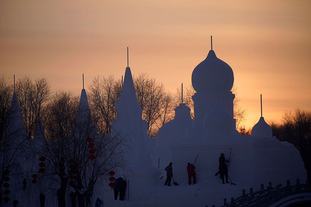 REUTERS Aly Song (4)