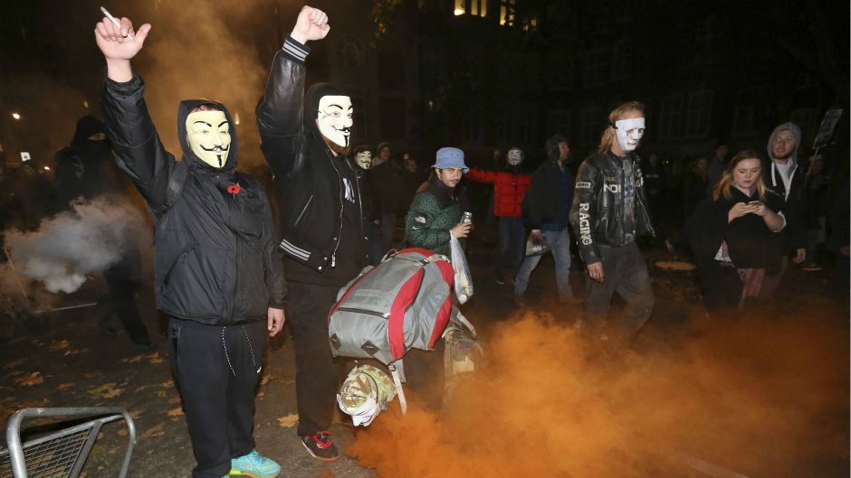 Reuters_Paul Hackett