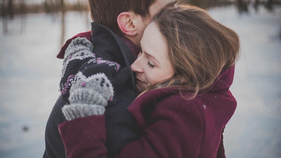 romance-couple-1209046_1280