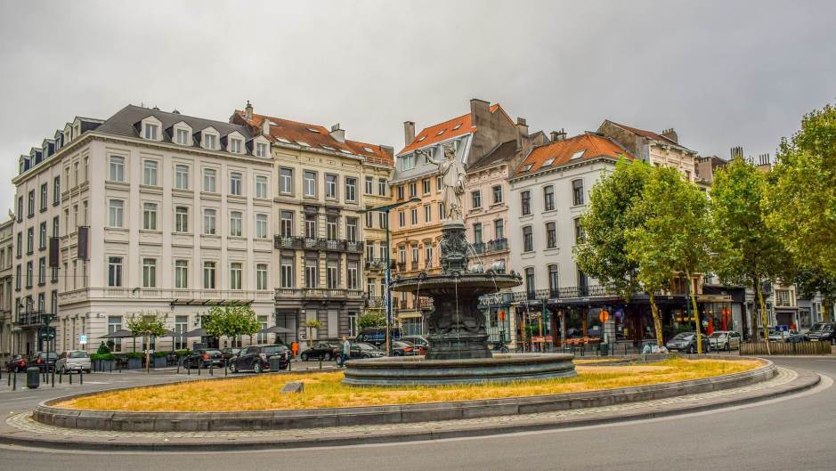 roundabout-4005260_1920