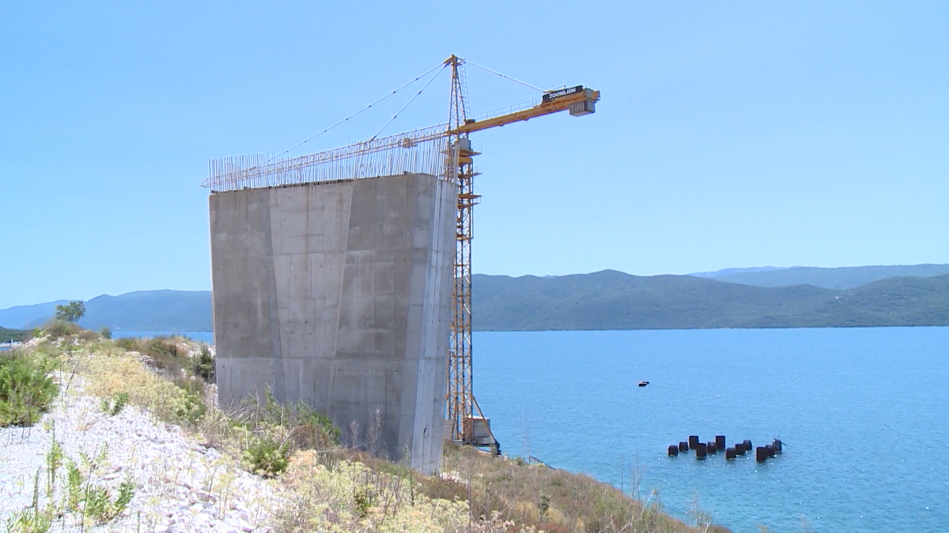 SA-IVANIC WEB-MIV(20180424-153003321).00_00_25_06.Still005