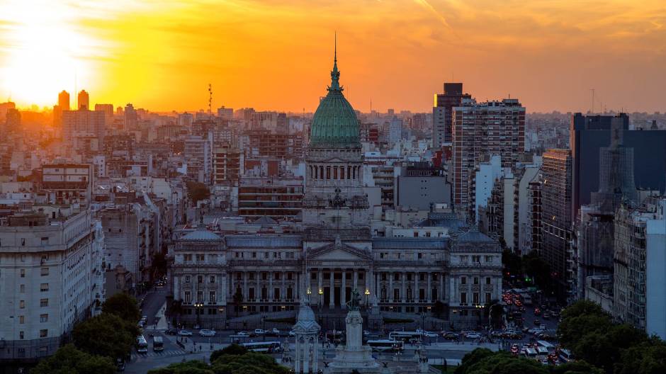 sander-crombach-6qKH8lue5Vw-unsplash