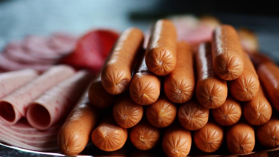 sausage-2127682_1280