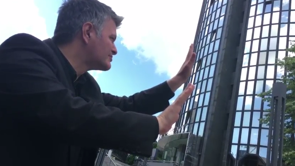 sdgdfhfghjghjhjhhgjk