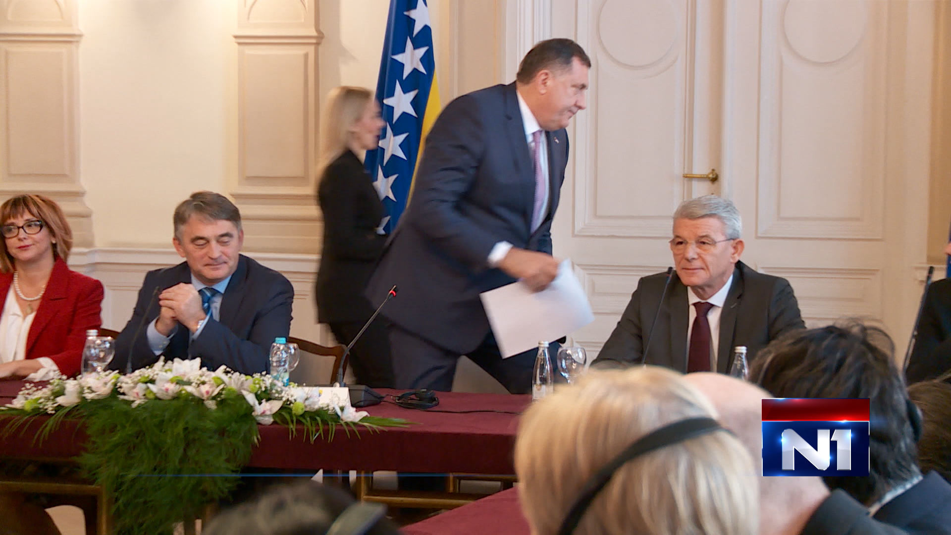 SDodik izlazi sjednica PIC