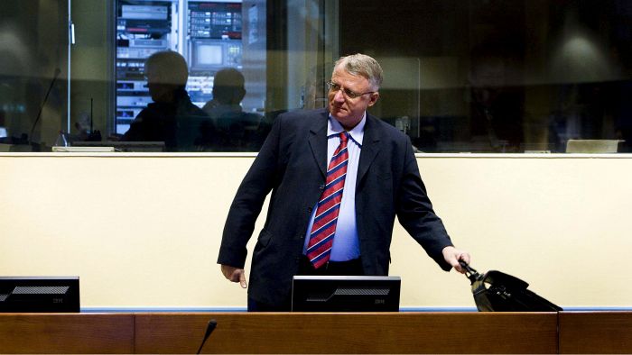 seselj EPA VALERIE KUYPERS POOL