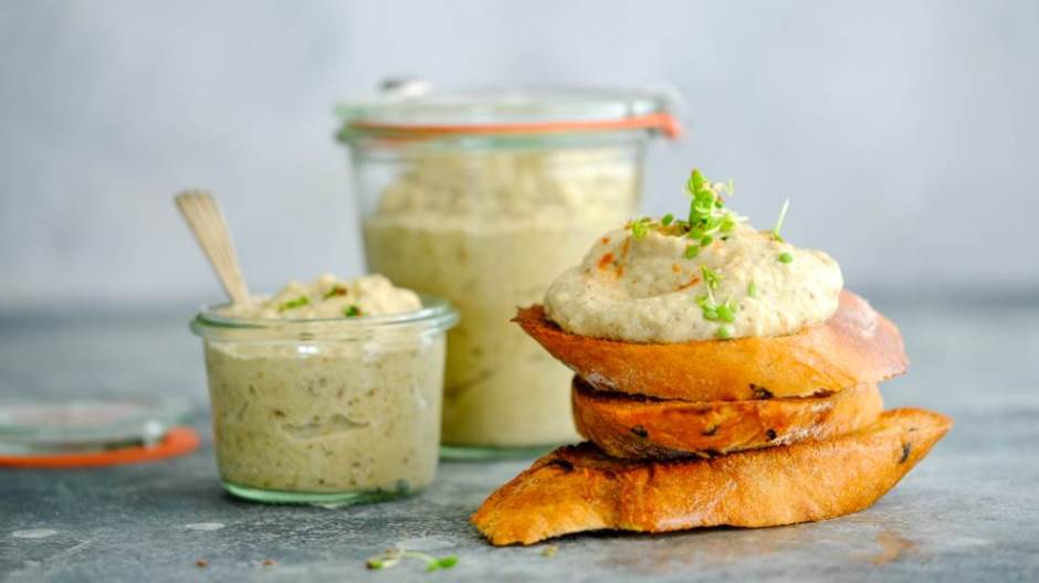 shutterstock_1219267567