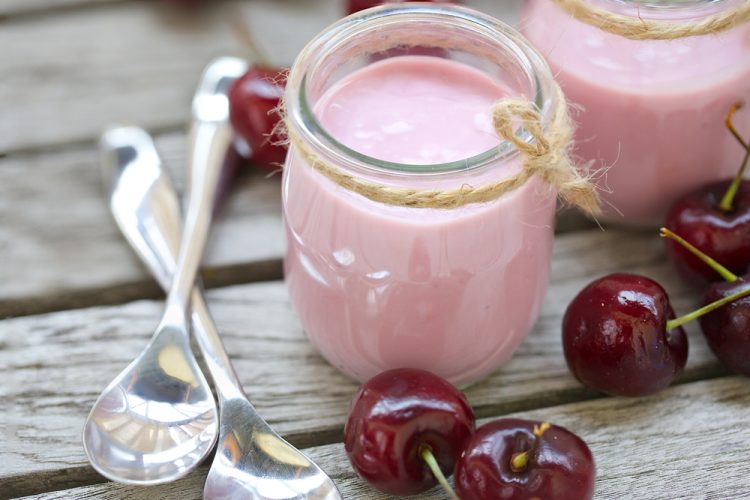 smoothie, jogurt, višnje