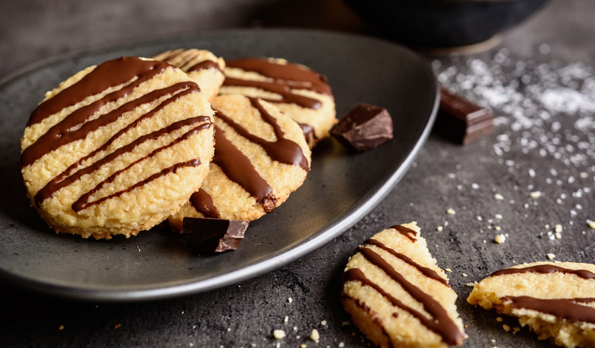 Delicious,Homemade,Coconut,Cookies,Topped,With,Chocolate