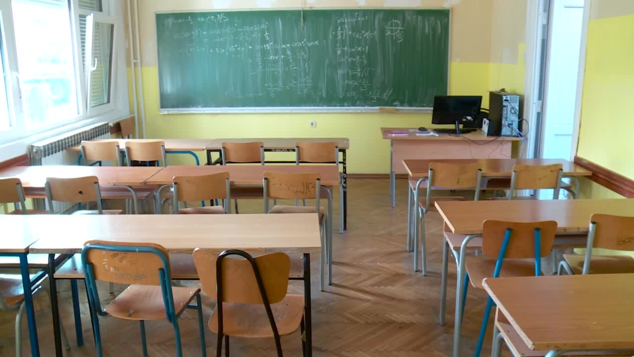 Škole od utorka u štrajku, sindikati poručuju - odgovorna je Vlada