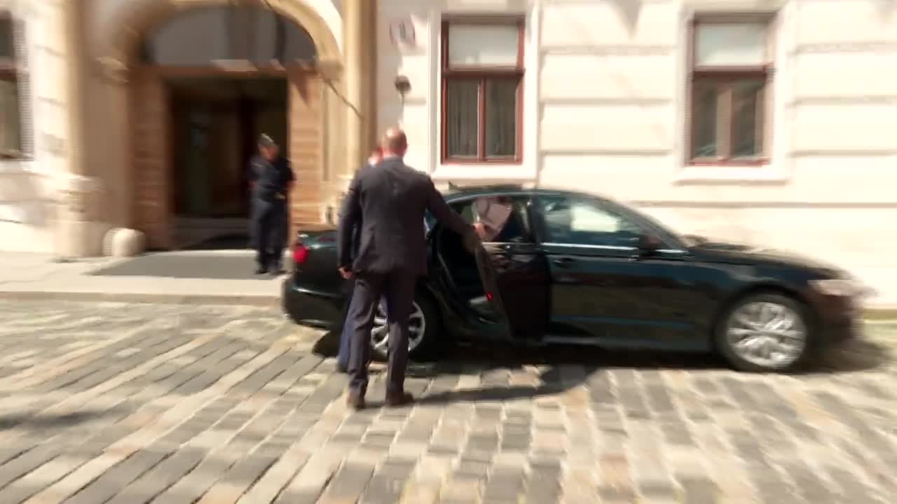 Slijedi li sječa dužnosnika i vodećih ljudi u državnim tvrtkama?