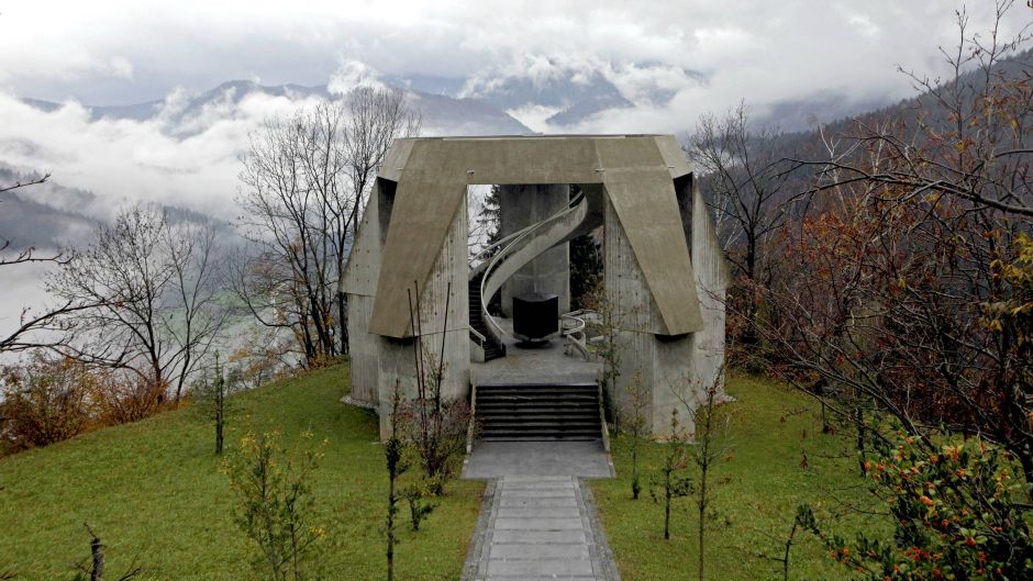 Srđan Živulović/Reuters