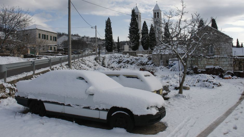 snijeg_zima_cropix_IvoRavlic