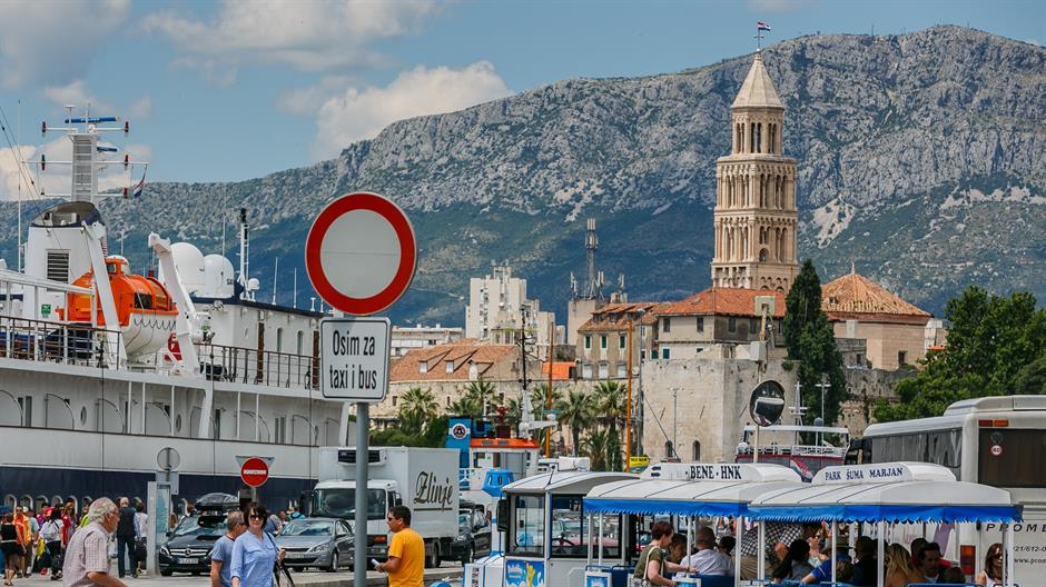 split_kruzeri2-280615