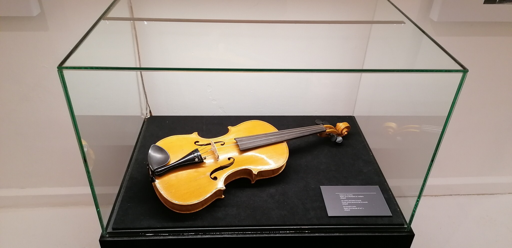 Stradivari