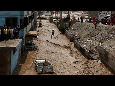 Stravične poplave u Peruu