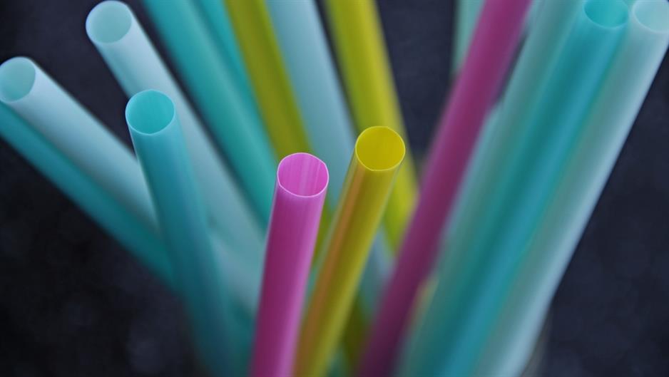 straws-3193715-1920-142062.jpeg