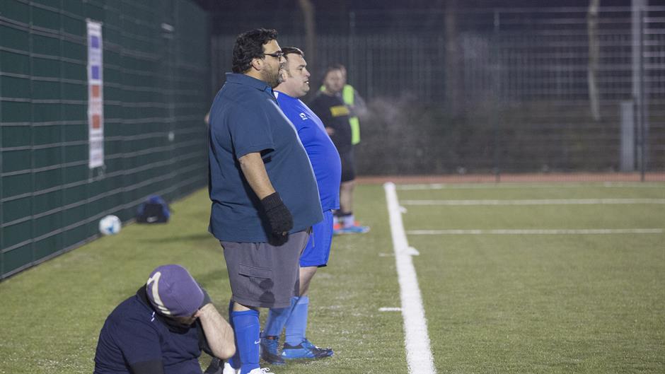 SUNNEWS_NTI_FAT_FOOTBALL_21jpg-JS209709707