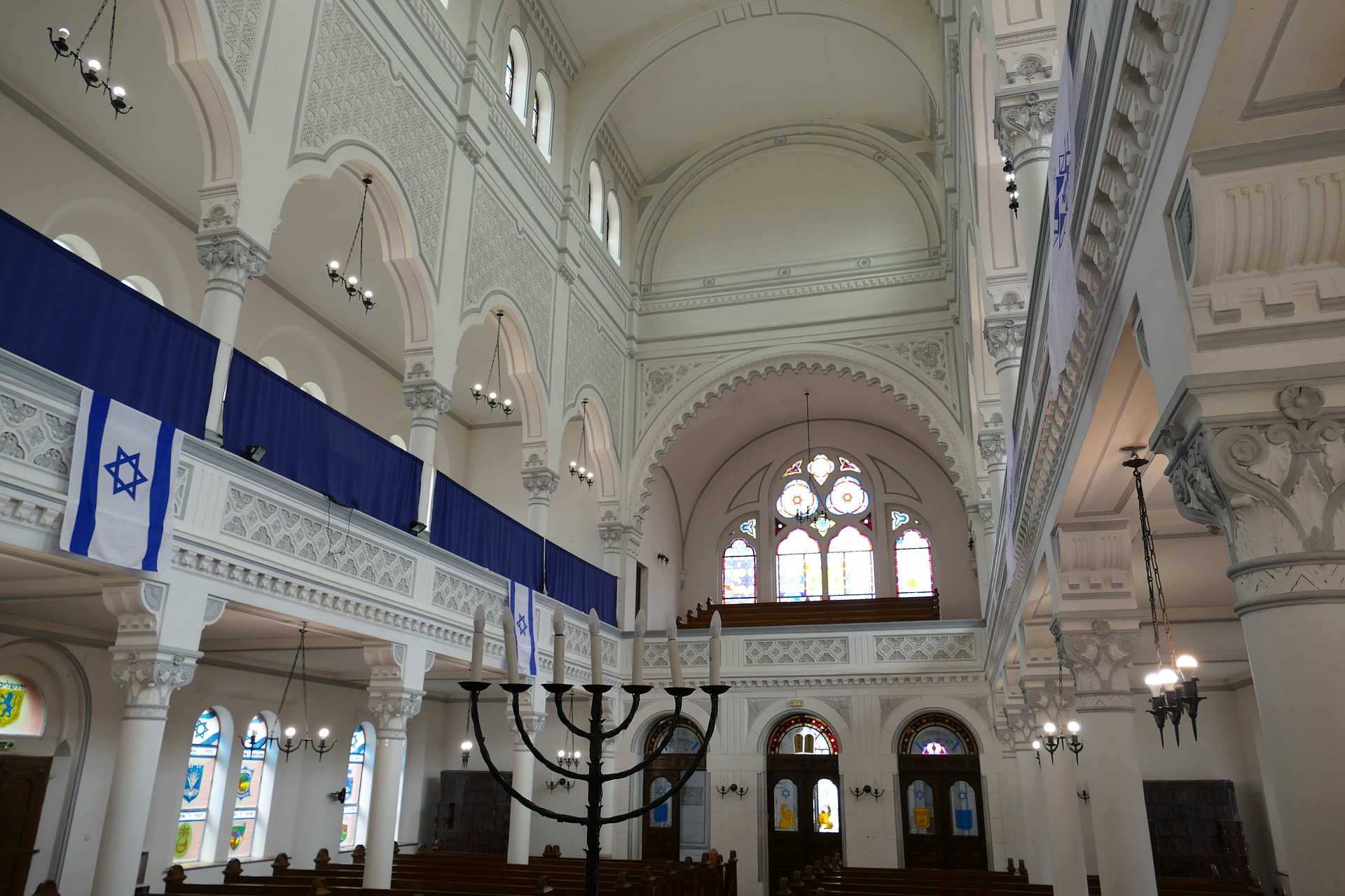 synagogue-3644262_1920