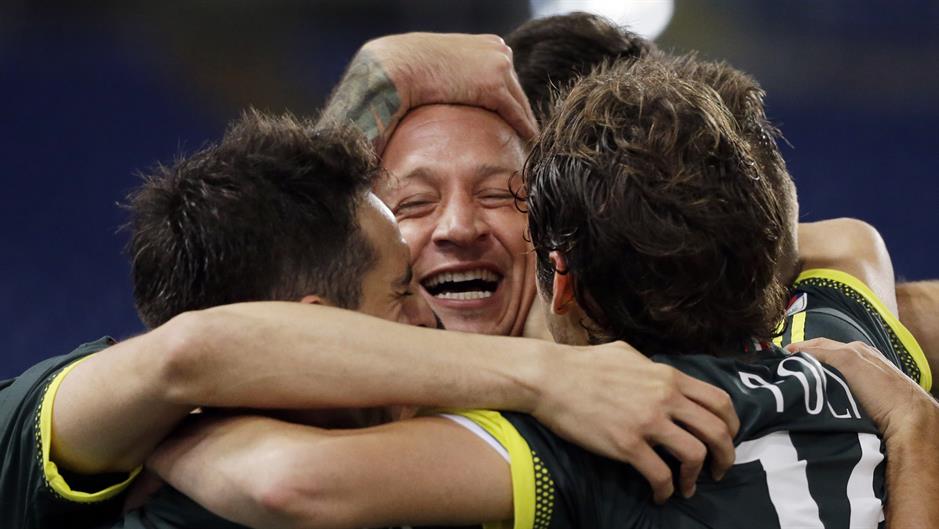 Tan2015-11-1_2218956_0