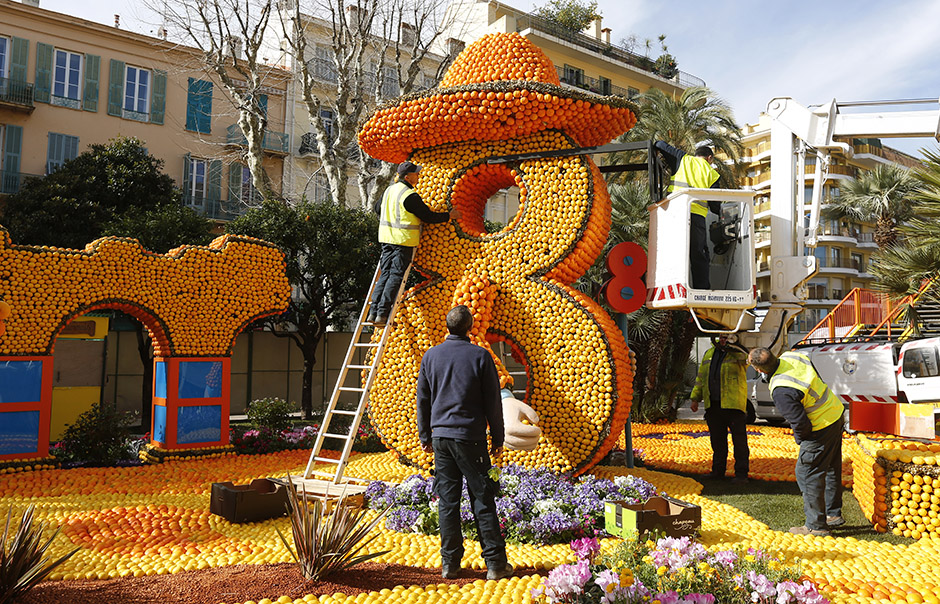 TANJUG/AP/Lionel Cironneau